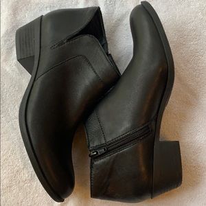NWT- Lucky Brand Booties